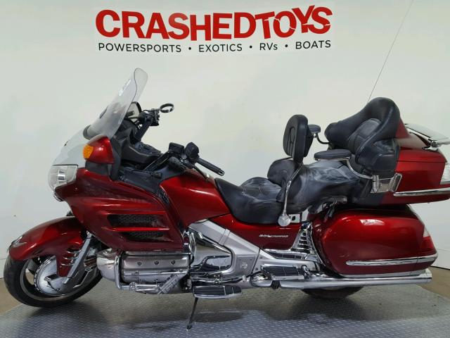 1HFSC47H7AA903590 - 2010 HONDA GL1800 RED photo 5