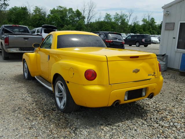1GCES14P94B112206 - 2004 CHEVROLET SSR 黄色 照片 3