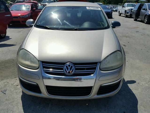 3VWPF71K26M754252 - 2006 VOLKSWAGEN JETTA VALU 棕色 照片 9