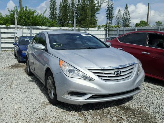 5NPEB4AC1CH474823 - 2012 HYUNDAI SONATA GLS SILVER photo 1