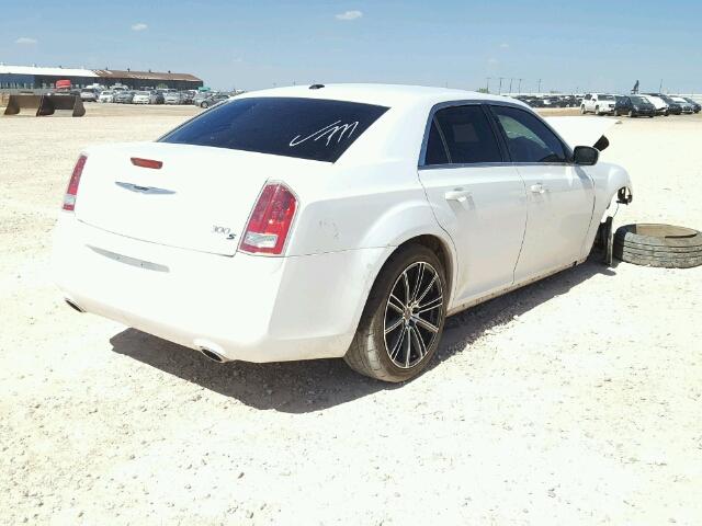 2C3CCABG3DH685265 - 2013 CHRYSLER 300 V6 WHITE photo 4