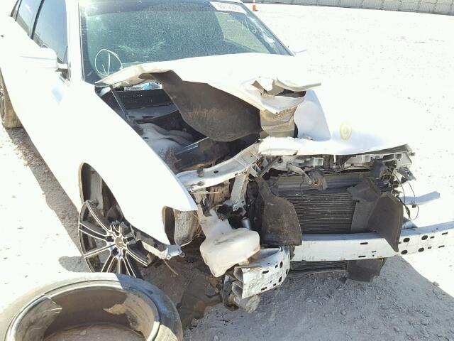 2C3CCABG3DH685265 - 2013 CHRYSLER 300 V6 WHITE photo 9