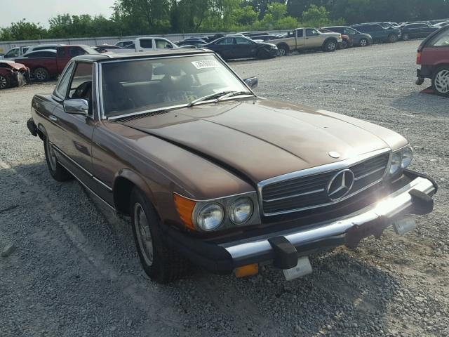 10704412031929 - 1976 MERCEDES-BENZ 450SL BROWN photo 1