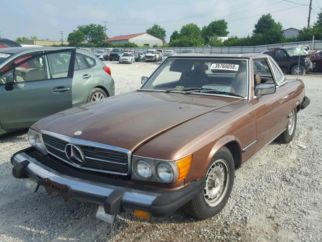 10704412031929 - 1976 MERCEDES-BENZ 450SL BROWN photo 2