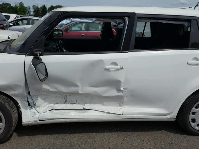 JTLKE50E581047182 - 2008 TOYOTA SCION XB Weiß Foto 9