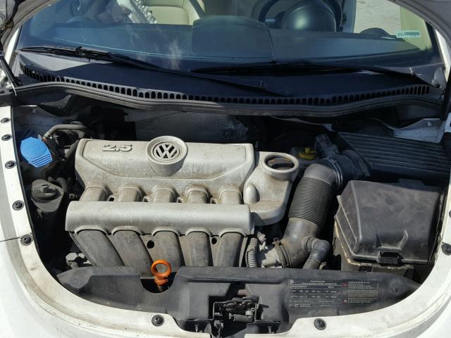 3VWRW31C39M513864 - 2009 VOLKSWAGEN NEW BEETLE 白色 照片 7