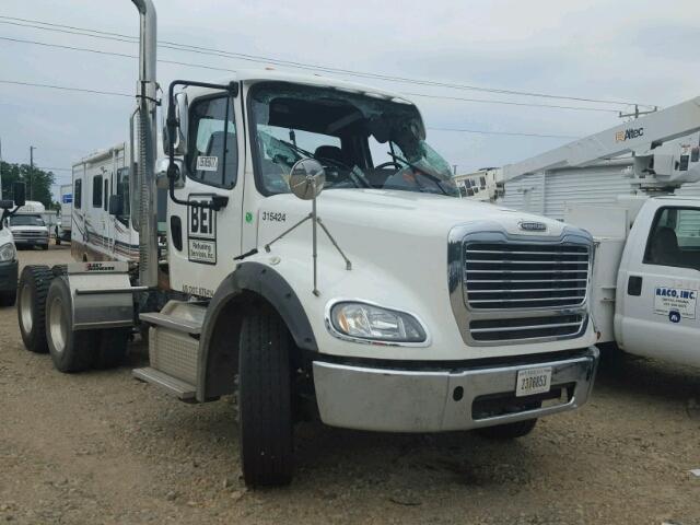 1FUJC5DV7GHHT3152 - 2016 FREIGHTLINER M2 112 MED WHITE photo 1