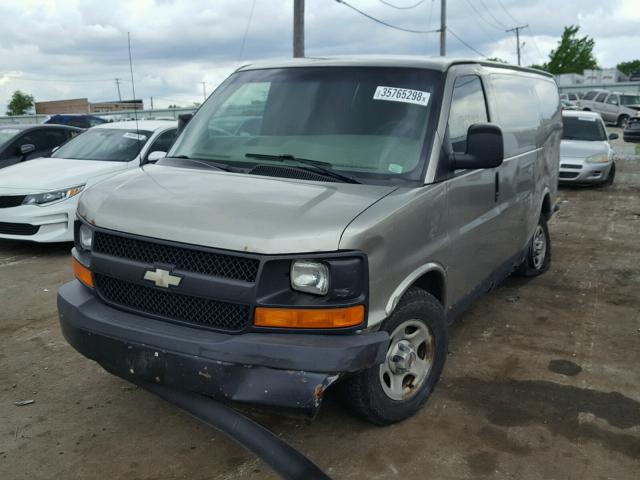 1GCFG15T931123003 - 2003 CHEVROLET EXPRESS G1 GRAY photo 2