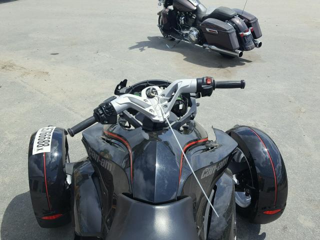 2BXNAAC49FV000222 - 2015 CAN-AM SPYDER ROA BLACK photo 5