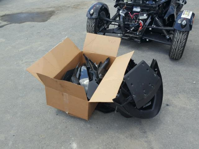 2BXNAAC49FV000222 - 2015 CAN-AM SPYDER ROA BLACK photo 9