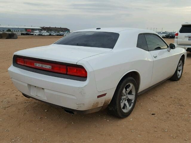 2C3CDYAG5DH562641 - 2013 DODGE CHALLENGER WHITE photo 4