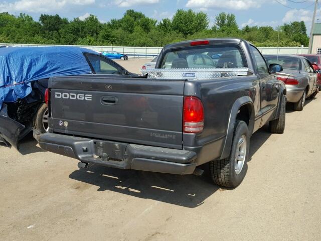 1B7FL16X62S716050 - 2002 DODGE DAKOTA BAS GRAY photo 4