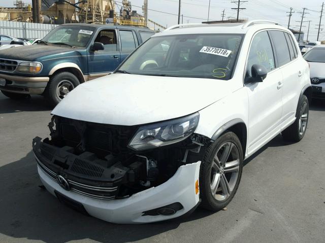 WVGTV7AX0HK010929 - 2017 VOLKSWAGEN TIGUAN SPO თეთრი ფოტო 2
