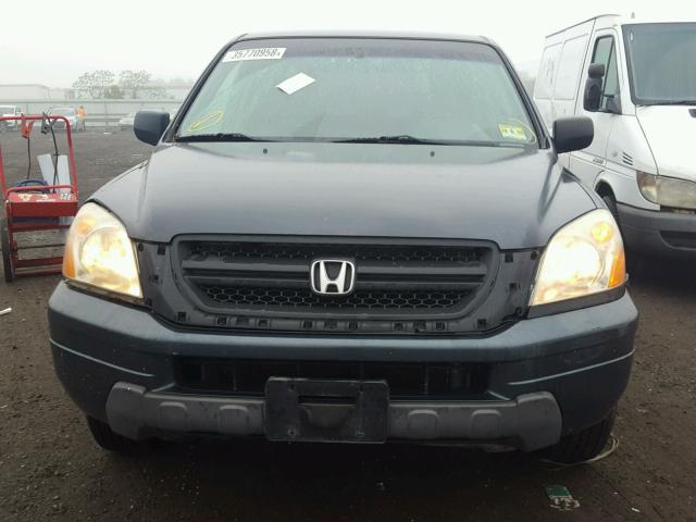 2HKYF18135H570945 - 2005 HONDA PILOT LX GRAY photo 9