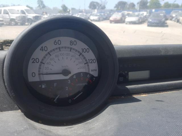 JTLKT324550192335 - 2005 TOYOTA SCION XB Blau Foto 8