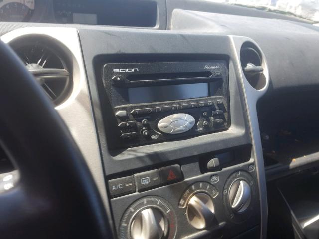 JTLKT324550192335 - 2005 TOYOTA SCION XB Blau Foto 9