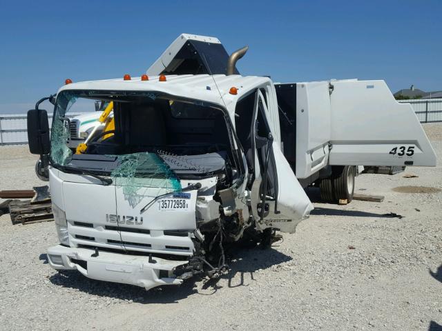 JALE5W160E7900262 - 2014 ISUZU NQR WHITE photo 2