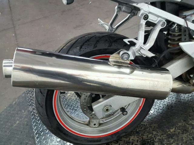 JS1VP53A132104292 - 2003 SUZUKI SV650 SILVER photo 19