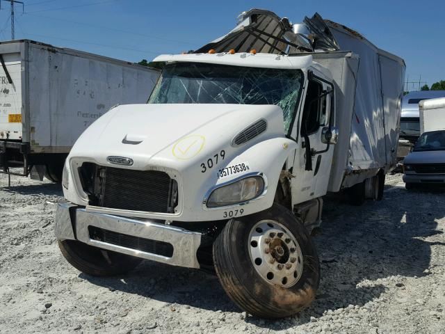 1FVACWDJ38HZ91021 - 2008 FREIGHTLINER M2 106 MED WHITE photo 2