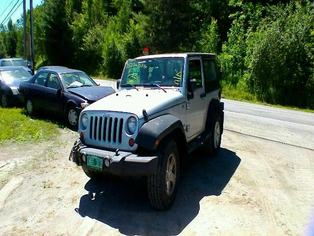 1J4AA2D17AL146471 - 2010 JEEP WRANGLER S SILVER photo 2