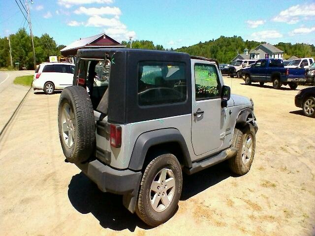 1J4AA2D17AL146471 - 2010 JEEP WRANGLER S SILVER photo 4