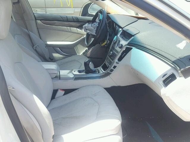 1G6DF577480213872 - 2008 CADILLAC CTS WHITE photo 5