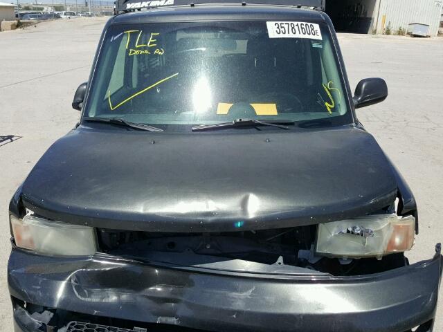 JTLKT324364071250 - 2006 TOYOTA SCION XB BLACK photo 7