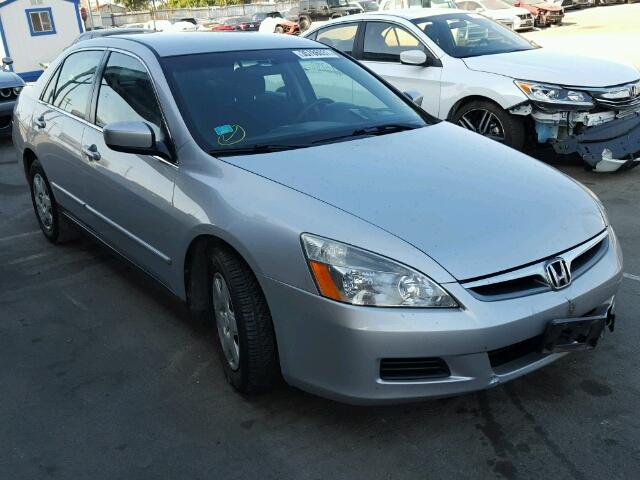 1HGCM56477A218032 - 2007 HONDA ACCORD LX SILVER photo 1