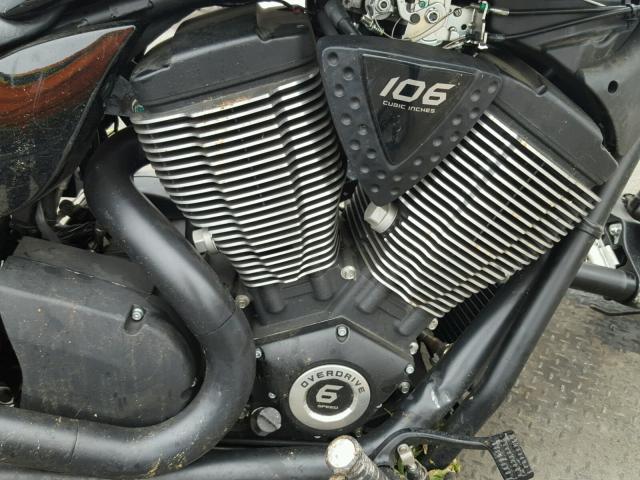 5VPHS36N0G3050666 - 2016 VICTORY MOTORCYCLES HAMMER S RED photo 7