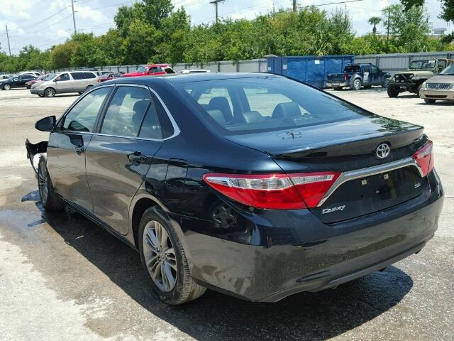 4T1BF1FKXHU316804 - 2017 TOYOTA CAMRY LE BLUE photo 3