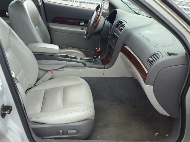 1LNHM86S01Y602619 - 2001 LINCOLN LS 银色 照片 5