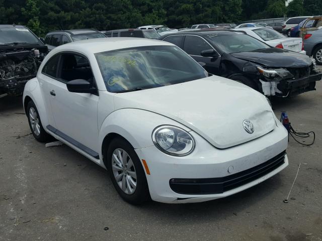 3VWFP7AT9DM632938 - 2013 VOLKSWAGEN BEETLE WHITE photo 1