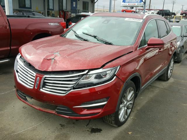 5LMCJ3C91HUL57089 - 2017 LINCOLN MKC RESERV RED photo 2