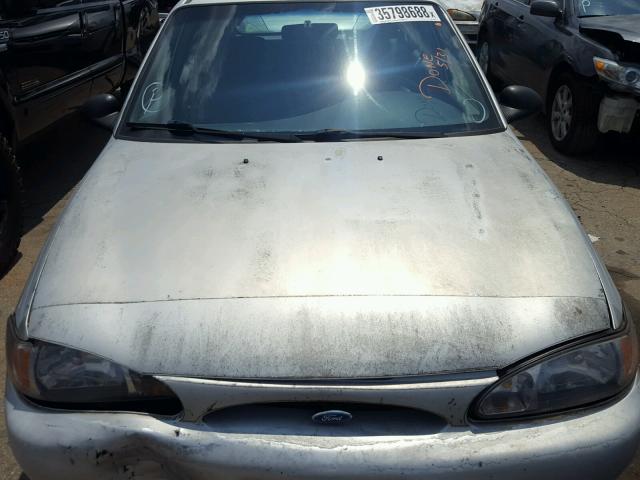 3FALP15P1VR138888 - 1997 FORD ESCORT LX SILVER photo 7