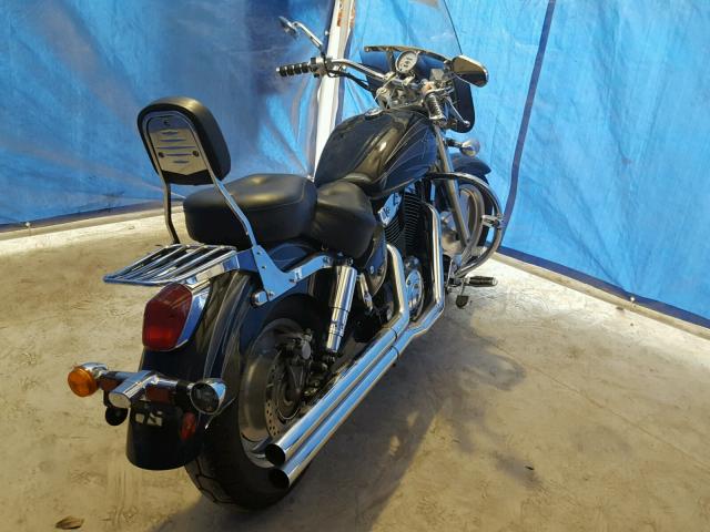 1HFSC43011A104890 - 2001 HONDA VT1100 C2 BLACK photo 4