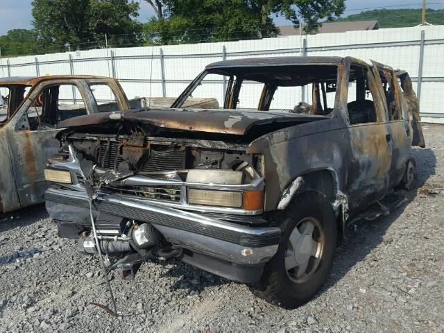 1GNFK16R3XJ306525 - 1999 CHEVROLET K1500 SUBU BURN photo 2