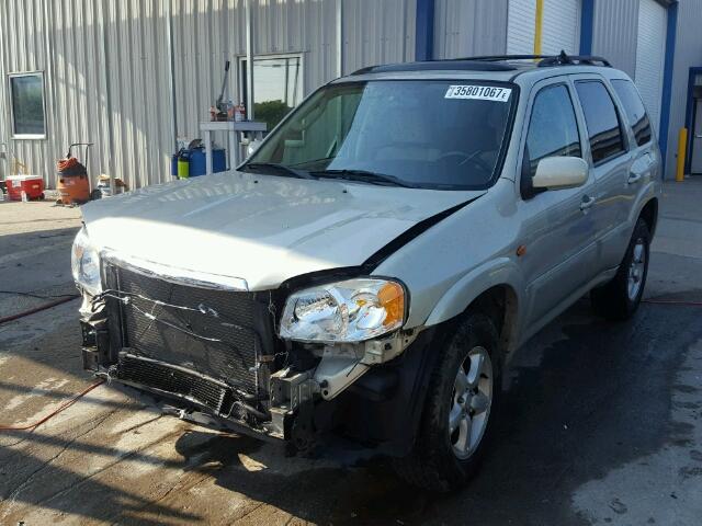 4F2YZ04165KM01298 - 2005 MAZDA TRIBUTE S GOLD photo 2