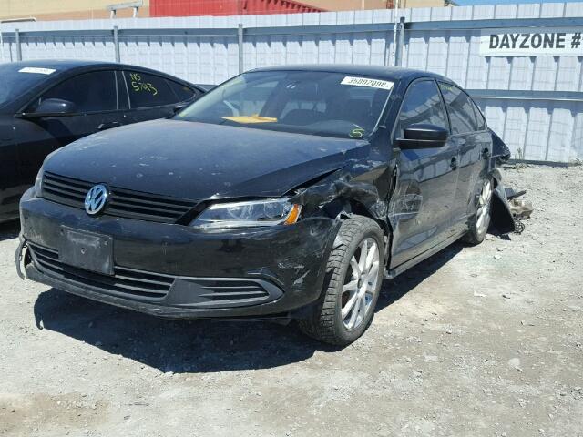 3VW2K7AJ3DM407474 - 2013 VOLKSWAGEN JETTA BASE BLACK photo 2