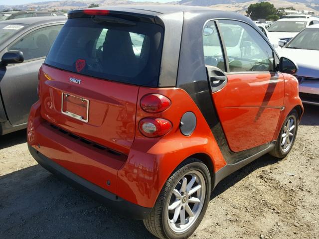 WMEEJ31X28K120173 - 2008 SMART FORTWO PUR ORANGE photo 4