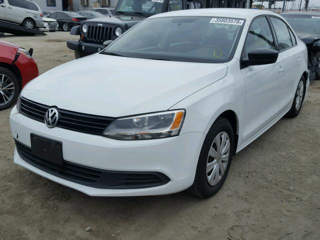 3VW2K7AJ2EM308534 - 2014 VOLKSWAGEN JETTA BASE Սպիտակ լուսանկար 2