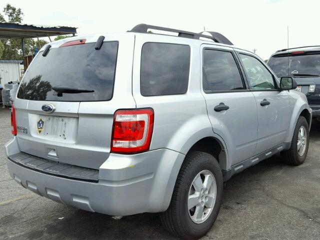 1FMCU0D71AKA92990 - 2010 FORD ESCAPE SILVER photo 4