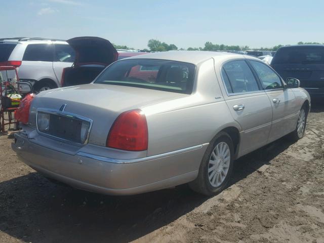 1LNHM82W13Y628268 - 2003 LINCOLN TOWN CAR S BEIGE photo 4