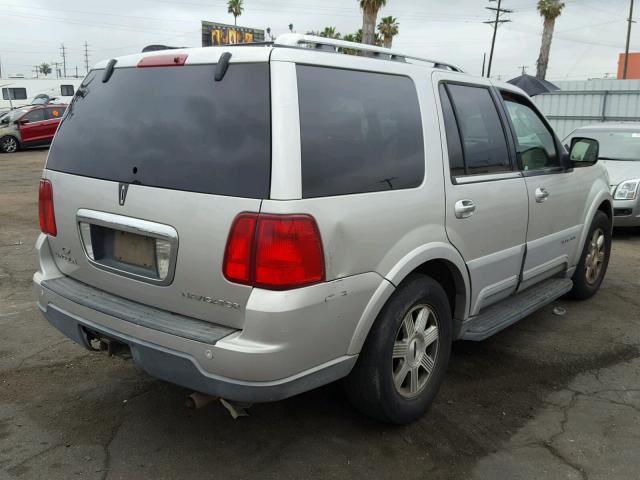 5LMFU27RX3LJ12184 - 2003 LINCOLN NAVIGATOR SILVER photo 4