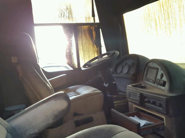 51Z4D4640B1056232 - 2011 ROADMASTER RAIL RAISED RAI TWO TONE photo 8