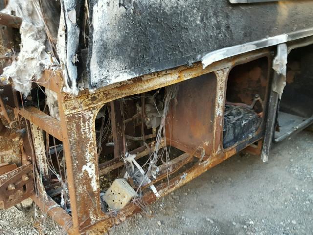 51Z4D4640B1056232 - 2011 ROADMASTER RAIL RAISED RAI TWO TONE photo 9