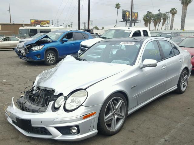 WDBUF77X47B066463 - 2007 MERCEDES-BENZ E 63 AMG SILVER photo 2