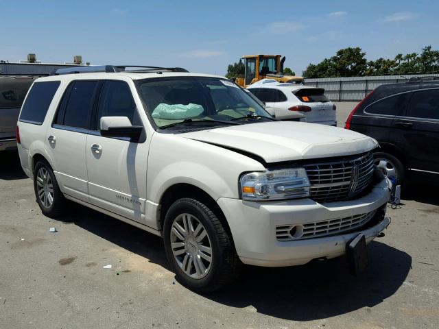 5LMFU275X8LJ01447 - 2008 LINCOLN NAVIGATOR WHITE photo 1