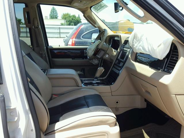 5LMFU275X8LJ01447 - 2008 LINCOLN NAVIGATOR WHITE photo 5