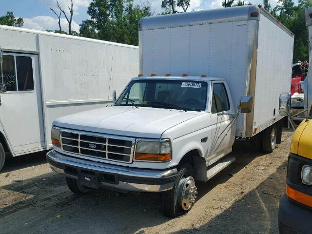 1FDLF47F0SEA23499 - 1995 FORD F SUPER DU WHITE photo 2