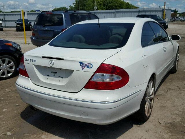 WDBTJ56J96F183328 - 2006 MERCEDES-BENZ CLK 350 WHITE photo 4